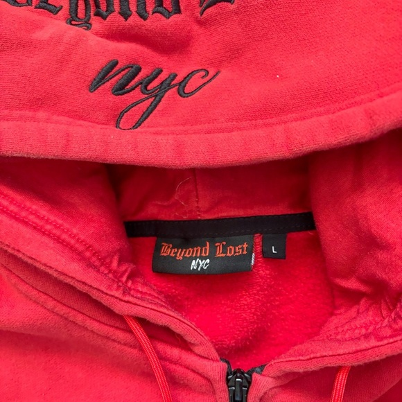 NYC Beyond Lost Embroidered Red & Black Heart Detailed Full Zip Hoodie Women’s L - Picture 7 of 7